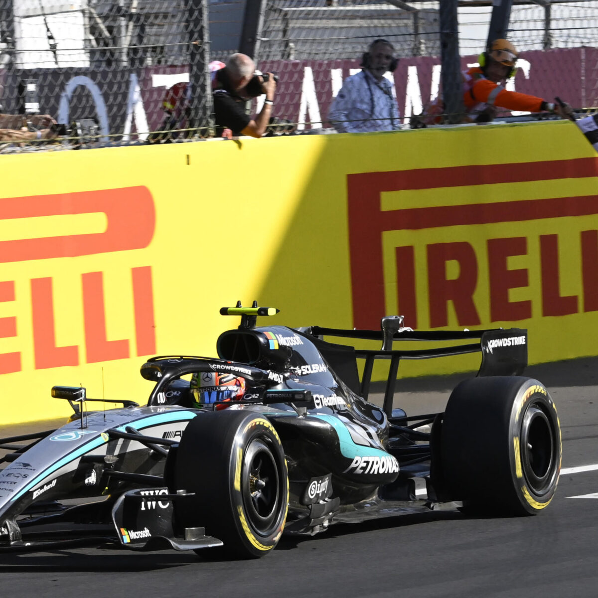 O piloto da Mercedes, Andrea Kimi Antonelli, da Itália, vence o Grande Prêmio de Fórmula 1 da Itália, 06 de setembro de 2026. ANSA/DANIEL DAL ZENNARO