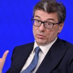 Giorgetti: «Com a subida das taxas do BCE, é essencial manter a dívida pública sob controlo»