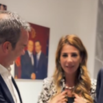«Matilde, como você está vestida esta noite?», após o sucesso de Roscioli ela brinca com Siracusano na sede da FI VIDEO