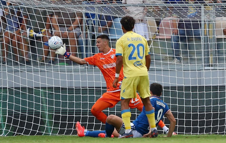 Palmisani é monstruoso, Frosinone faz o... Como: primeira decepção para Fabregas. Parma vence Génova