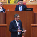 Região da Calábria, sete milhões de euros (e dúvidas) para a “batalha” pelos subsecretários