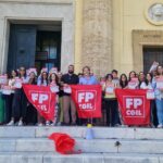 Trabalhadores temporários da justiça protestando em Messina: 26 trabalhadores arriscam seus empregos no final do mês