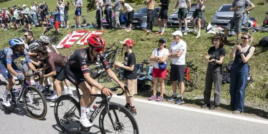 Vuelta 2026, Brenner vence na Sierra de La Pandera. Mas ganhos em Roglic