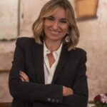 Messina no coração e Sicília na base: a escolha de Roberta Capizzi que também conquistou Stanley Tucci