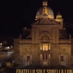 Claudio Baglioni faz uma prévia de "Cinque Minuti" com homenagem a São Francisco. Há também o Ensamble Mirabelli de Catanzaro