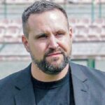 Estruturas do caos em Messina, o proprietário Justin Davis lança o ultimato: «Campos inadequados e muitas lesões, ou muda ou eu saio»