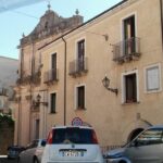 Montalto Uffugo, a bandeira do arco-íris para um compromisso que começa nas escolas
