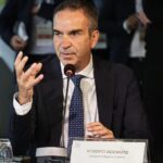 Occhiuto fecha Vannacci: «Aliança antinatural para o centro-direita»