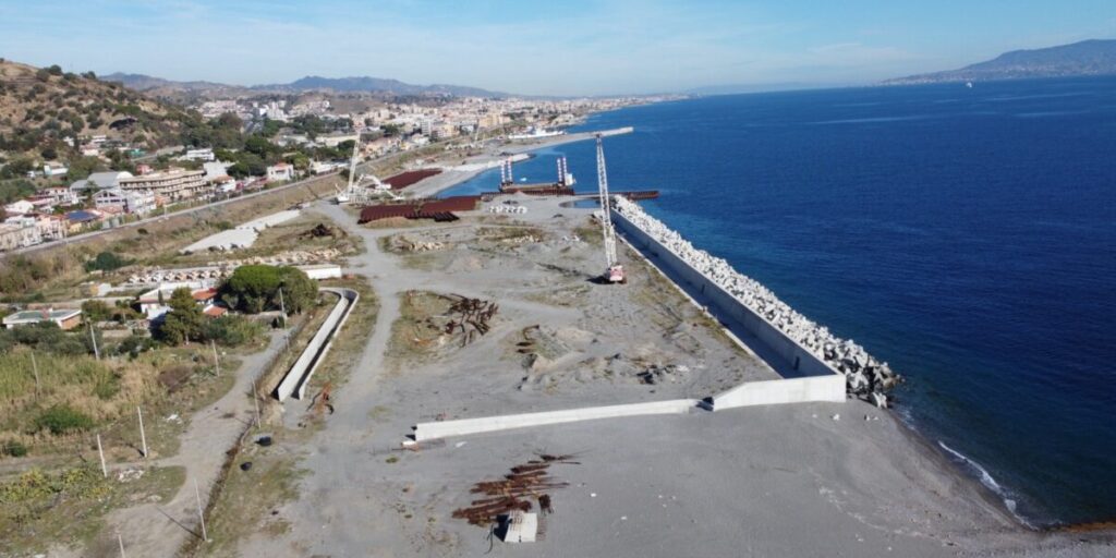 Porto de Tremestieri, o Partido Democrata a Salvini: «Diga-nos como evitar um negócio inacabado»