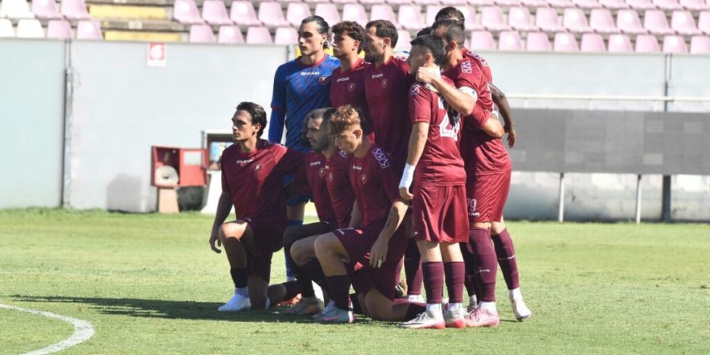 Reggina, fora de casa contra o Trapani o jogo será disputado à porta fechada