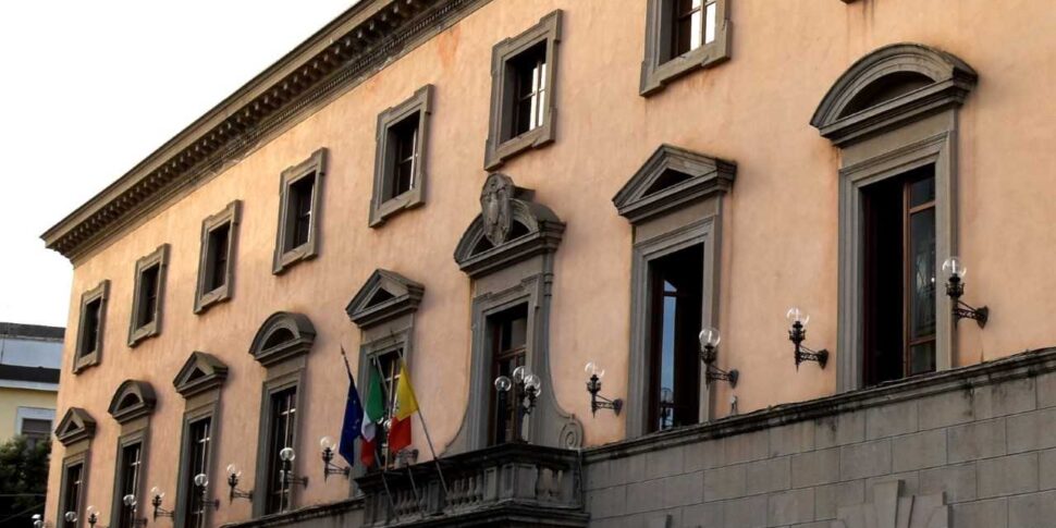 Rumo às eleições municipais em Catanzaro: a hipótese das primárias ganha terreno no centro-esquerda